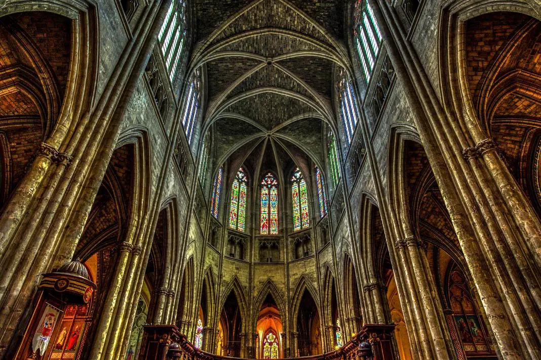 Der bekannte Dom in der Stadt Bordeaux