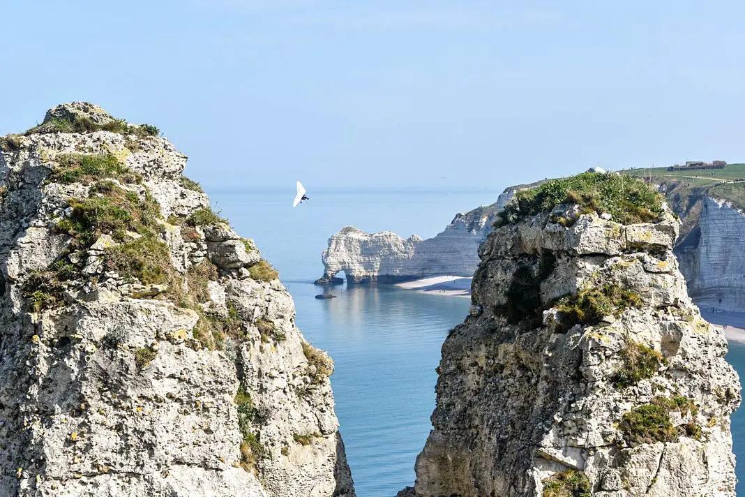 Blick auf die Steilküste von Étretat